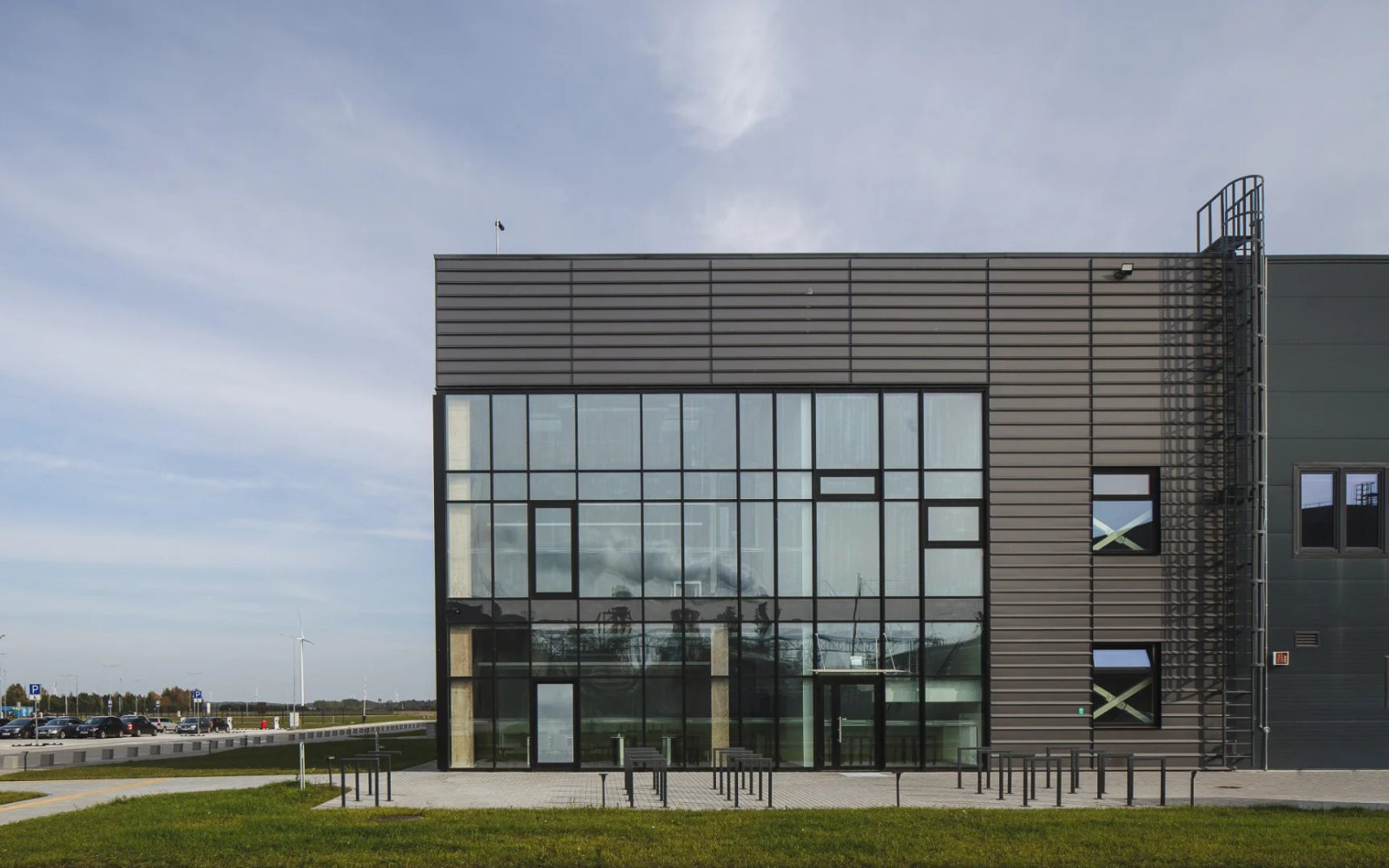 Reynaers Aluminium Facade Lithuania | Fenstercraft Aluminium