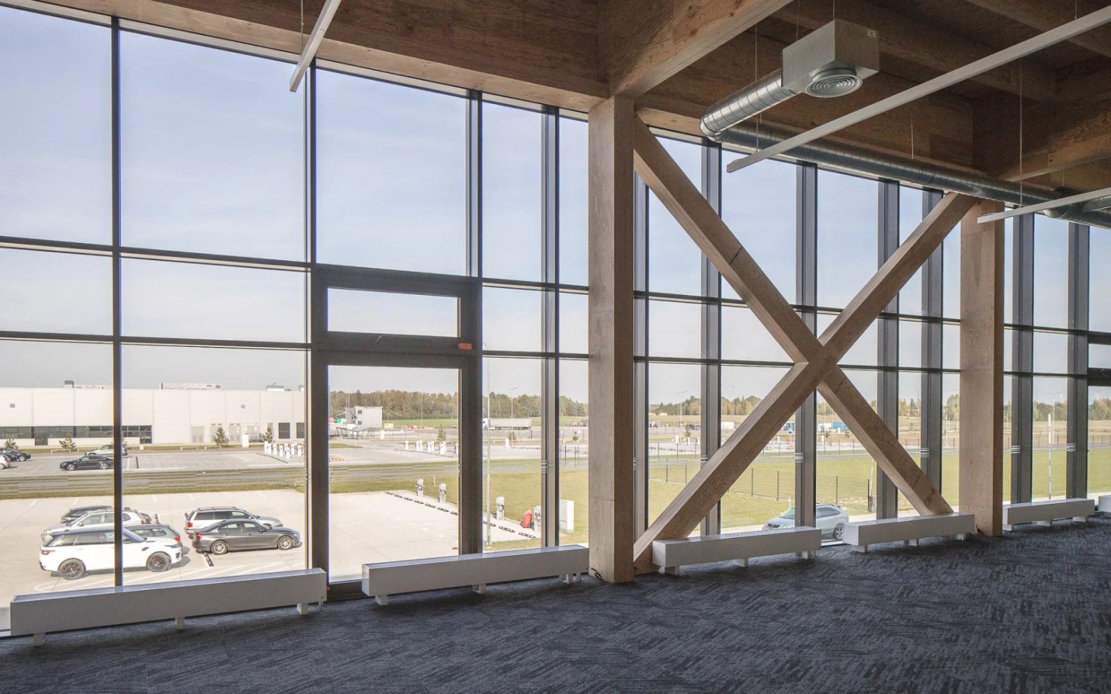 Reynaers Aluminium Facade Lithuania | Fenstercraft Aluminium