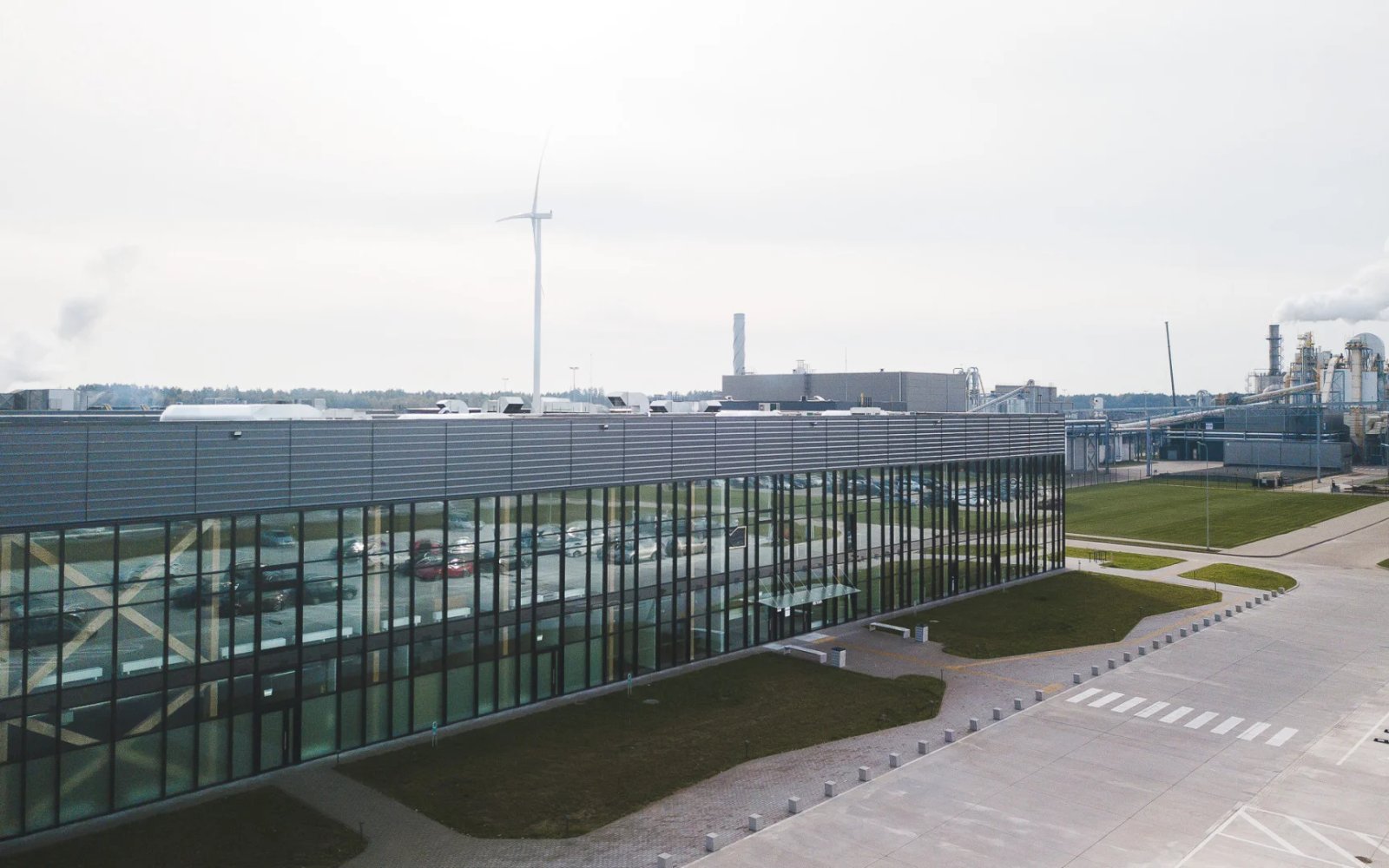 Reynaers Aluminium Facade Lithuania | Fenstercraft Aluminium