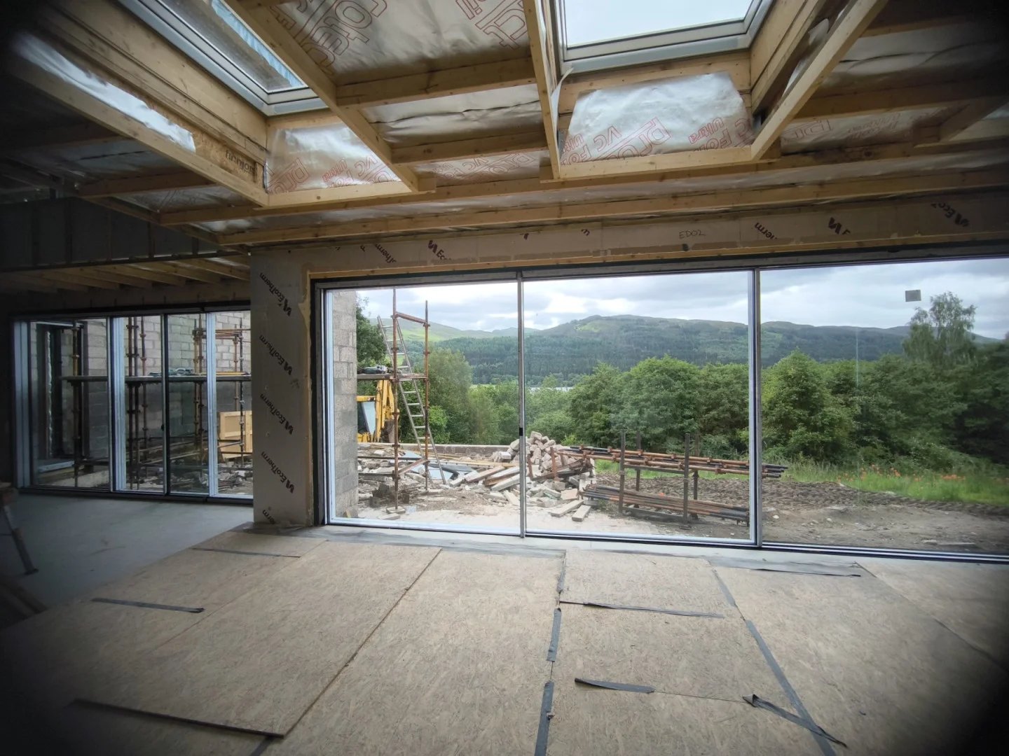 Reynaers Aluminium Hifinity sliding door system in Scotland Highlands house installed by Fenstercraft Aluminium